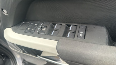 Land Rover Defender 3.0 D250 X-Dynamic SE 110 5dr Auto Diesel Estate